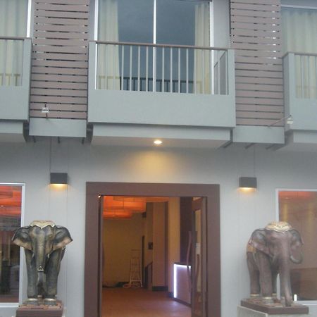 Mawin Hotel Csiangmaj Kültér fotó