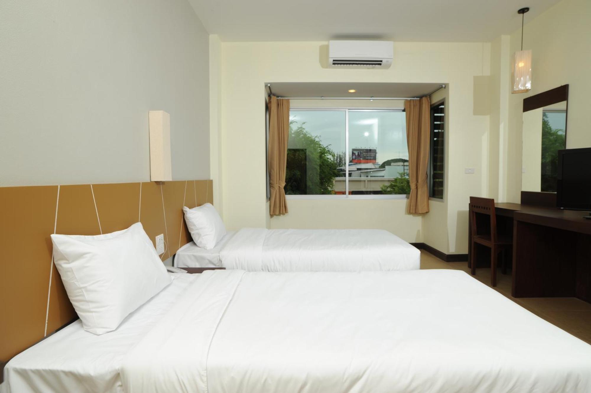 Mawin Hotel Csiangmaj Kültér fotó