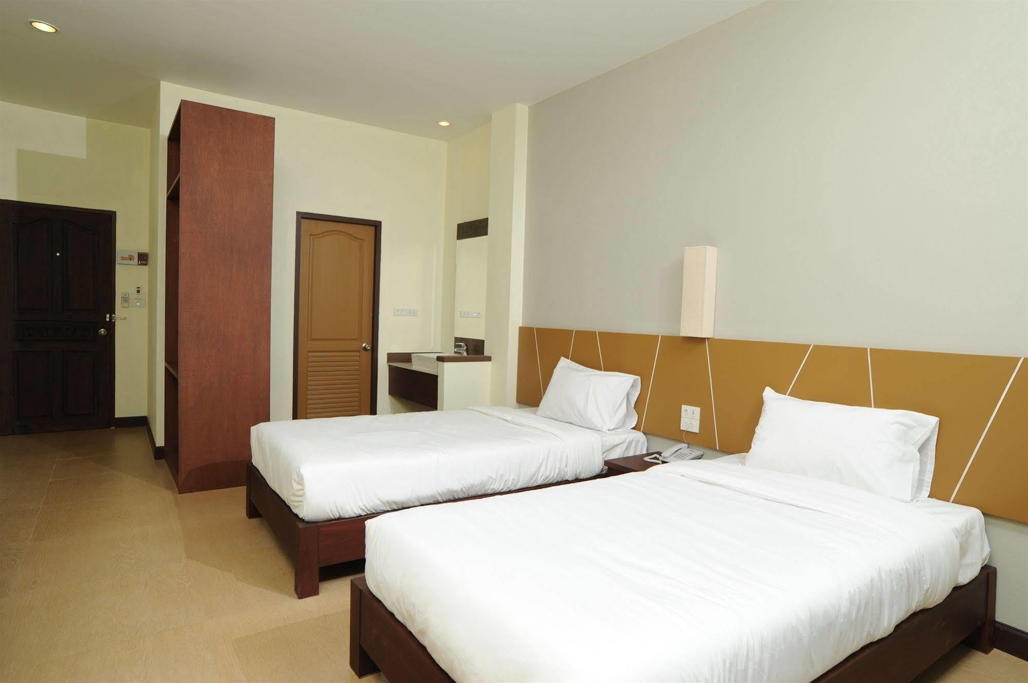 Mawin Hotel Csiangmaj Kültér fotó